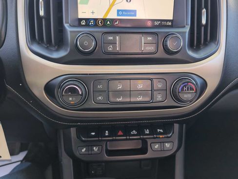 Used 2021 GMC Canyon Denali image 17