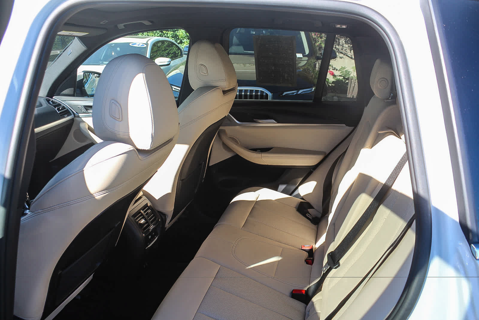Used 2024 BMW X3 sDrive30i w/ Convenience Package RWD image 16
