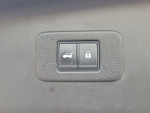 Certified 2022 Nissan Armada SV w/ SV Appearance Package image 34