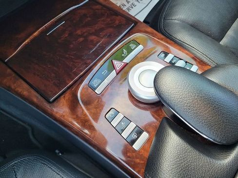 Used 2013 Mercedes-Benz S 550 image 17