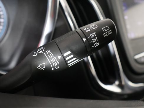 Used 2020 Chevrolet Equinox LT image 39