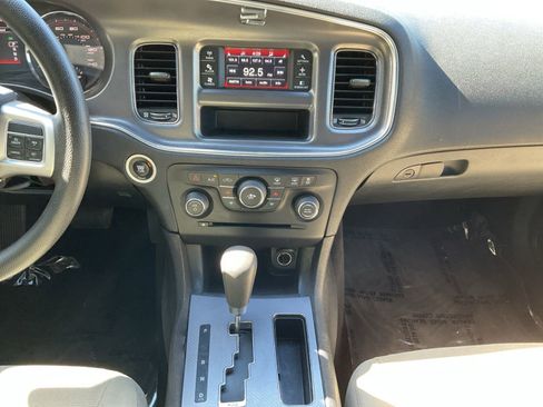 Used 2014 Dodge Charger SE RWD image 11