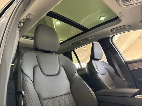 Certified 2025 Volvo XC90 B6 Plus image 17