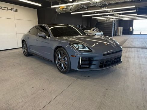 Certified 2025 Porsche Panamera image 6