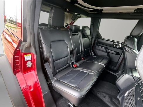 Used 2025 Ford Bronco Badlands AWD/4WD image 17