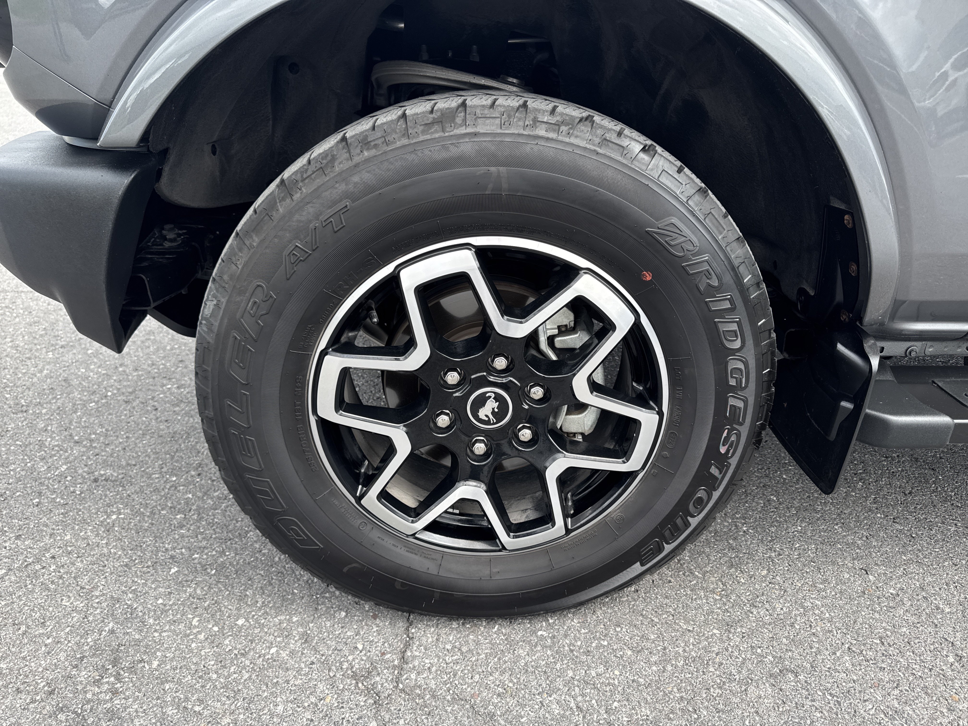 Used 2024 Ford Bronco Outer Banks AWD/4WD image 11