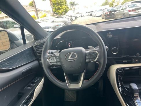 Used 2022 Lexus NX 250 FWD image 14