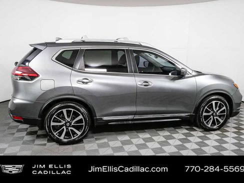 Used 2020 Nissan Rogue SL w/ Premium Package FWD image 2