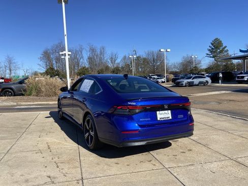 Used 2024 Honda Accord Sport image 8