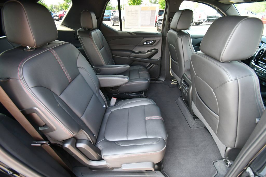 Used 2024 Chevrolet Traverse RS AWD/4WD image 20