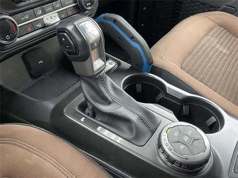 Used 2023 Ford Bronco Outer Banks image 32