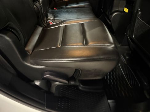 Used 2024 Dodge Durango AWD w/ Technology Group image 13