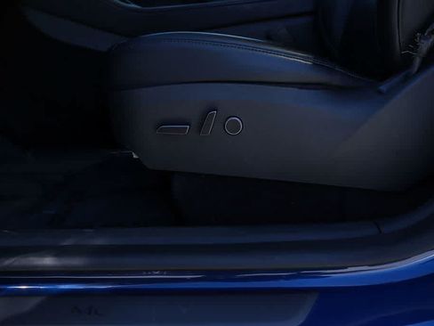 Used 2023 Tesla Model Y Long Range AWD/4WD image 23