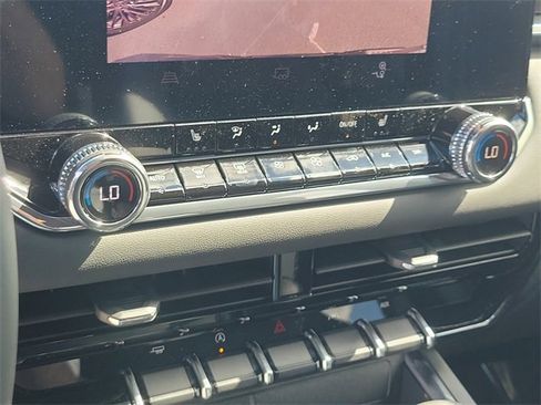 New 2026 GMC Canyon Elevation w/ Convenience Package image 18