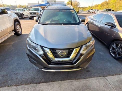 Used 2017 Nissan Rogue SV w/ SV Premium Package image 7