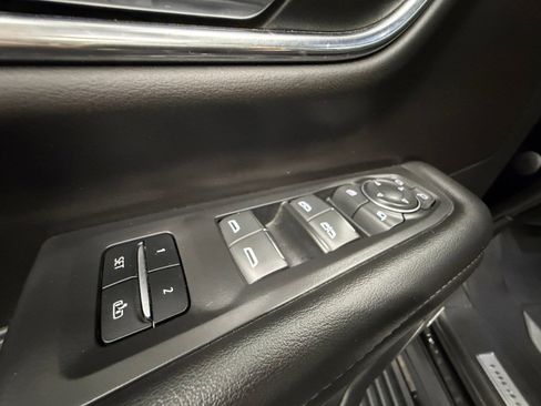 Used 2023 Chevrolet Tahoe High Country image 28