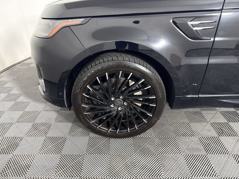 Used 2020 Land Rover Range Rover Sport HSE AWD/4WD image 12