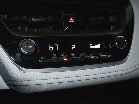 Used 2023 Toyota Corolla SE AWD/4WD image 24