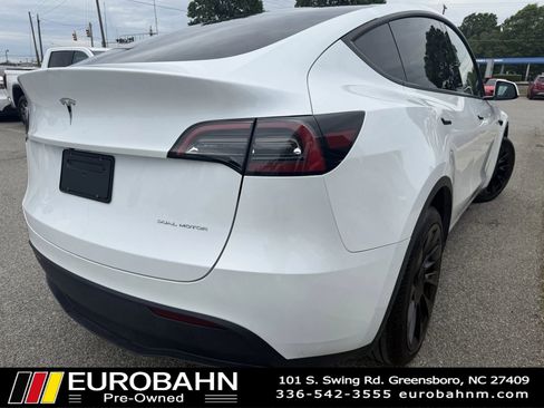 Used 2023 Tesla Model Y Long Range AWD/4WD image 5