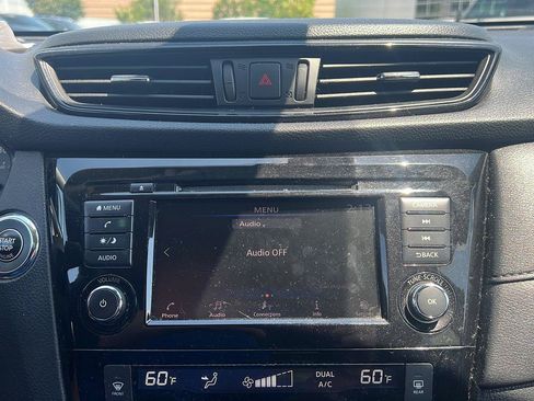 Used 2020 Nissan Rogue SV AWD/4WD image 20