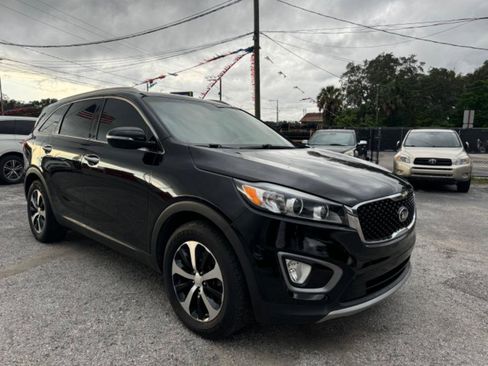 Used 2016 Kia Sorento EX w/ EX Premium Package image 3