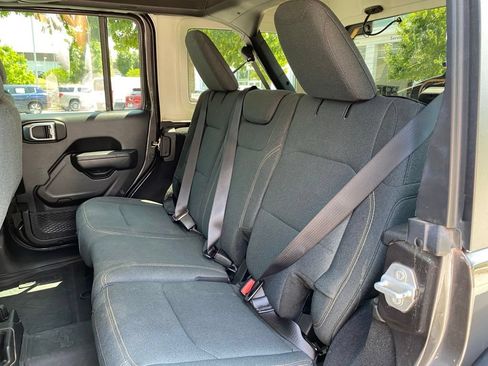 Used 2025 Jeep Wrangler Unlimited Sport AWD/4WD image 23