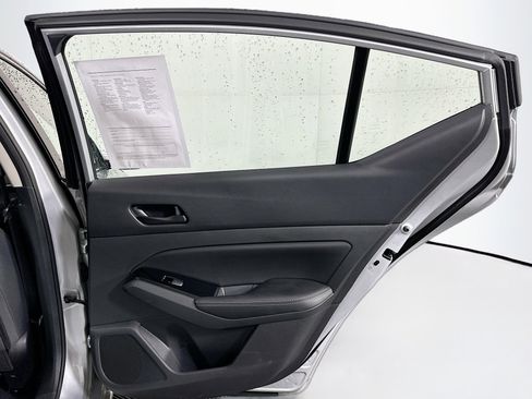Used 2023 Nissan Altima 2.5 SV FWD image 28