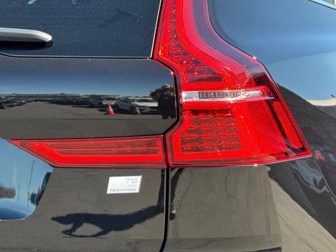 Certified 2023 Volvo XC60 T8 Ultimate image 13