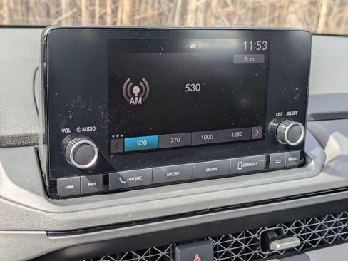 Used 2023 Honda Accord EX image 18