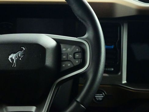 Used 2023 Ford Bronco Outer Banks image 11