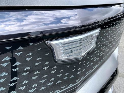 New 2026 Cadillac Optiq V AWD/4WD image 36