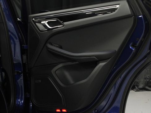 New 2026 Porsche Macan AWD/4WD image 15