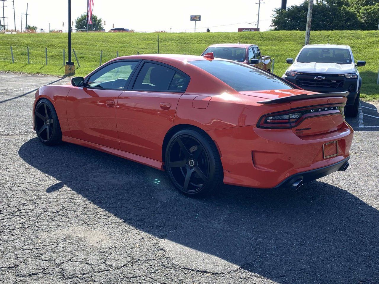 Used 2019 Dodge Charger Scat Pack RWD image 4