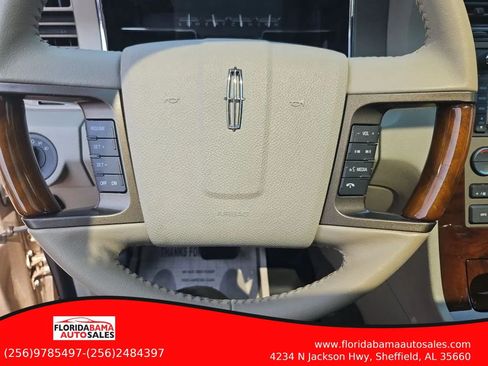 Used 2014 Lincoln Navigator 2WD image 17