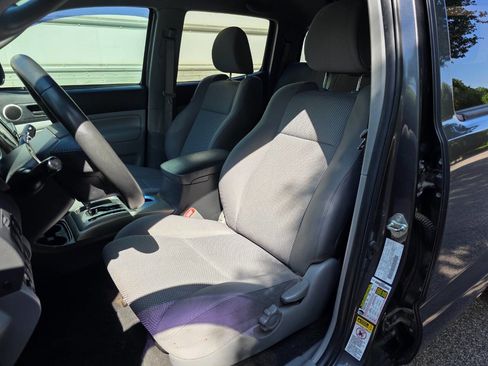 Used 2015 Toyota Tacoma 4x4 Double Cab w/ TRD Off-Road Package image 13