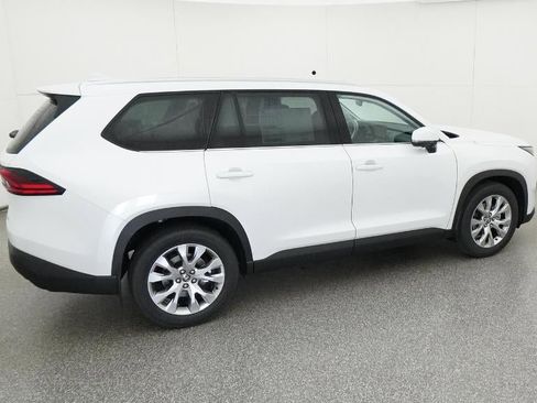 New 2026 Toyota Grand Highlander Limited image 10