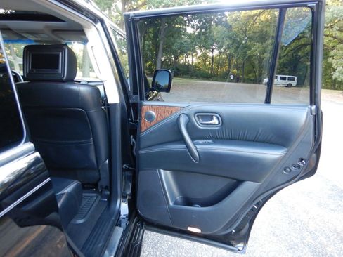 Used 2017 Nissan Armada Platinum w/ Captain Seat Package image 21