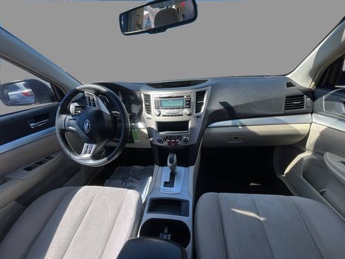 Used 2014 Subaru Legacy 2.5i AWD/4WD image 9