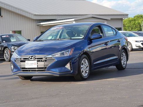 Used 2020 Hyundai Elantra SE FWD image 7