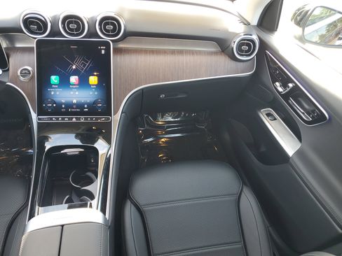 Certified 2025 Mercedes-Benz GLC 350e 4MATIC image 16