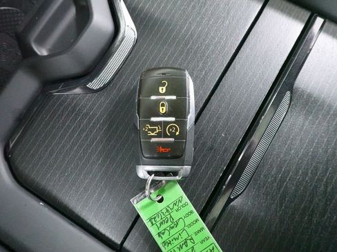 Used 2022 RAM 1500 Limited AWD/4WD image 23