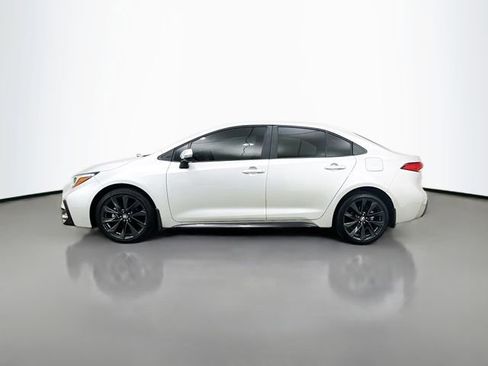 Used 2024 Toyota Corolla SE image 4