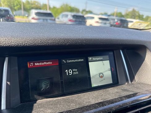 Used 2017 BMW X3 xDrive28i AWD/4WD image 16