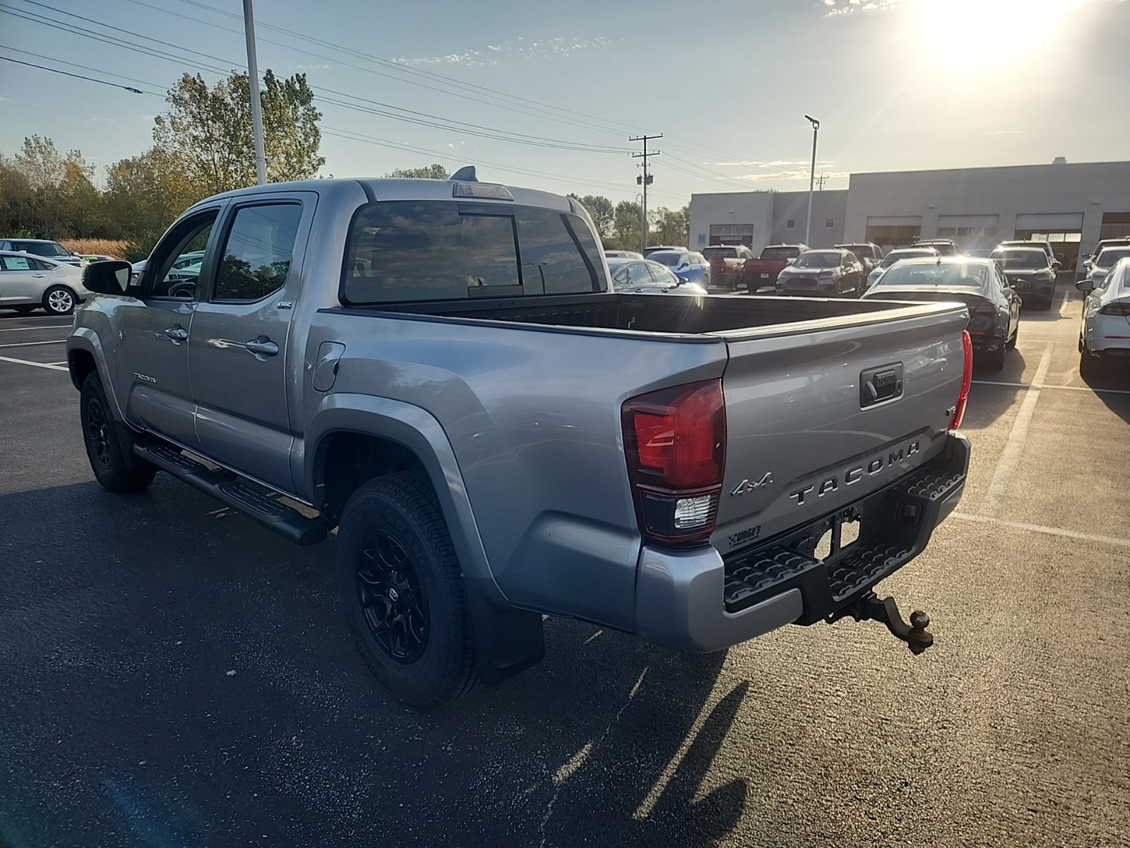 Used 2021 Toyota Tacoma SR5 w/ Technology Package AWD/4WD image 5