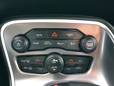 Used 2021 Dodge Challenger GT w/ Plus Package image 17