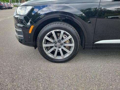 Used 2019 Audi Q7 2.0T Premium Plus w/ Premium Plus Package AWD/4WD image 11