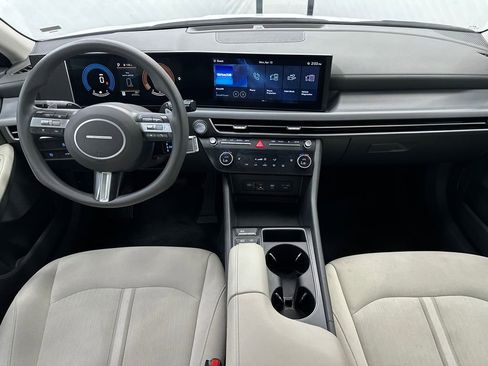Used 2025 Hyundai Sonata SEL FWD image 21