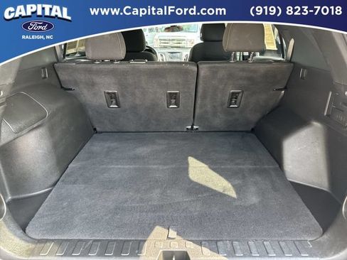 Used 2022 Chevrolet Equinox LT AWD/4WD image 16