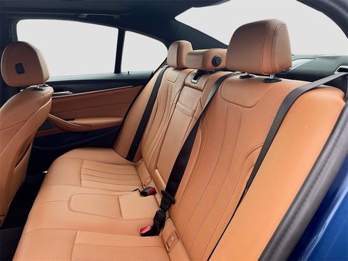 Used 2023 BMW 530i w/ Premium Package image 26