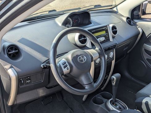 Used 2006 Scion xA FWD image 12